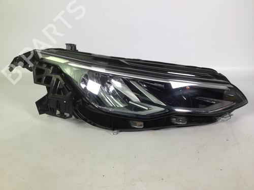 Used Right headlight Right headlight VW GOLF VIII (CD1, DA1) 1.0 TSI (90 hp) 33470130 33470130