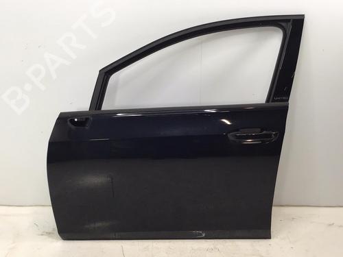Used Left front door VW GOLF VIII (CD1, DA1) 1.5 TSI (150 hp) 32231289