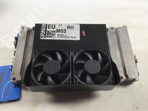 Used Control unit TESLA MODEL S (5YJS) 75D AWD (525 hp) 8272168