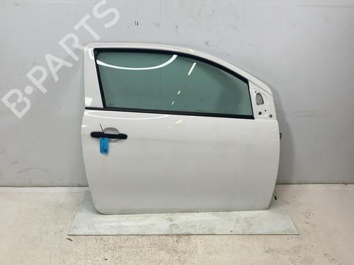 right-front-door-toyota-aygo-_b4_-2014-40043561 main image
