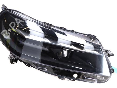 right-headlight-peugeot-expert-van-v_-2016-39924760 main image
