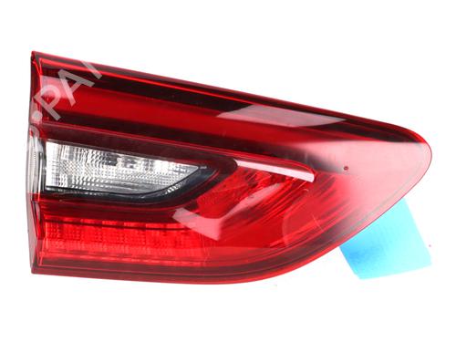 Venstre baglygte bagklap Venstre baglygte bagklap OPEL INSIGNIA B Sports Tourer (Z18) 1.6 CDTi (35) (136 hp) 35795523 35795523