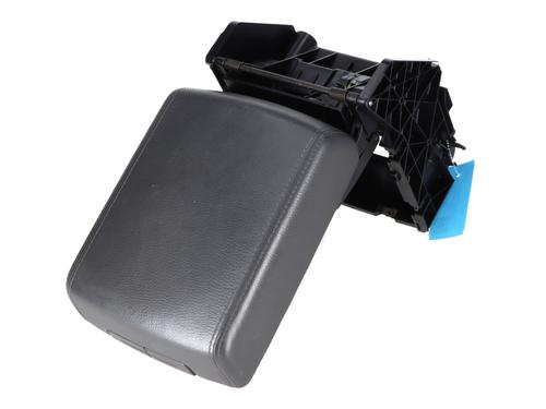 Used Armrest / Center console VW TOUAREG (7LA, 7L6, 7L7) 3.0 V6 TDI (225 hp) 32427855