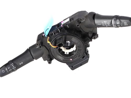 switch-mitsubishi-mirage-space-star-vi-hatchback-a0_a-2012-39949622 main image
