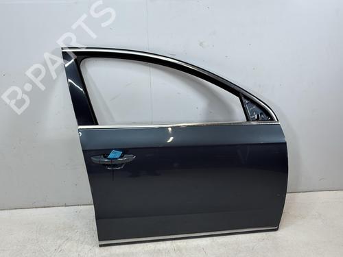right-front-door-vw-passat-b7-variant-365-2010-2011-2012-2013-2014-2015-37454703 main image