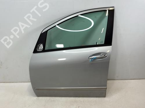 Used Left front door Left front door 37610301 37610301