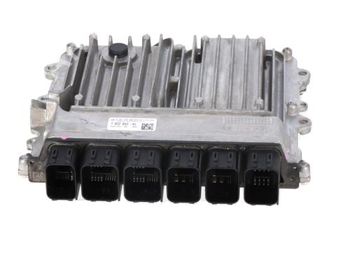 Used Engine control unit (ECU) BMW 5 (G30, F90) 530 d (265 hp) 28975103