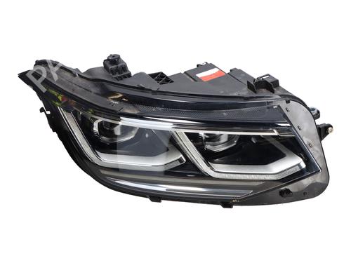Faro destro VW TIGUAN (AD1, AX1) 1.5 TSI (150 hp) 30836507