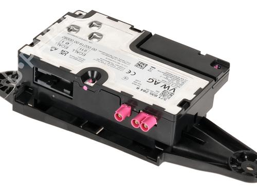 Used Electronic module Electronic module VW TIGUAN (CT1) 1.5 TSI eHybrid (272 hp) 39928889 39928889