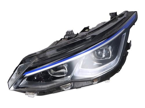 Used Left headlight VW GOLF VIII (CD1, DA1) 2.0 TSI R 4motion (320 hp) 30321046