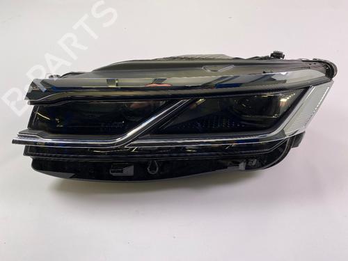 Used Left headlight Left headlight VW TOUAREG (CR7, RC8) 3.0 TDI 4motion (286 hp) 33608411 33608411