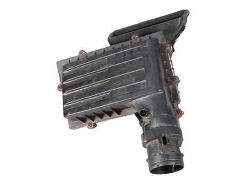 Used Air filter box Air filter box VW PASSAT B8 Variant (3G5, CB5) 2.0 TDI 4motion (190 hp) 33884663 33884663
