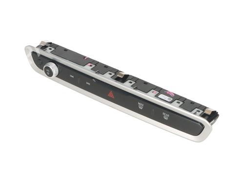 climate-control-bmw-xm-g09-2022-39919556 main image