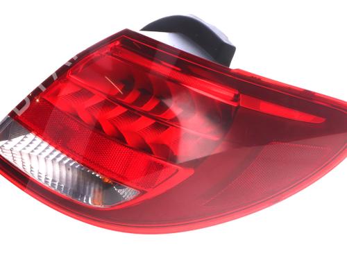 Used Right taillight Right taillight MERCEDES-BENZ B-CLASS Sports Tourer (W246, W242) B 180 (246.242) (122 hp) 40496617 40496617