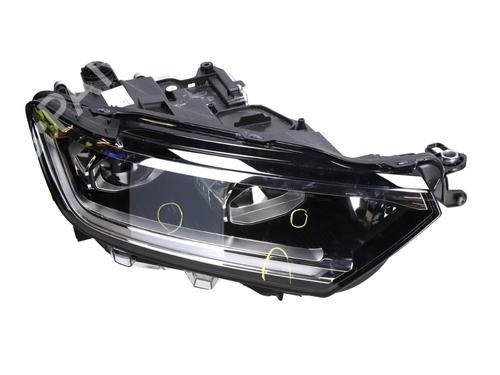 Used Right headlight VW T-ROC (A11, D11) 1.0 TSI (110 hp) 29406180