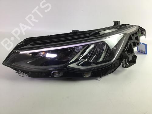 Used Left headlight Left headlight VW GOLF VIII (CD1, DA1) 1.0 TSI (90 hp) 33470125 33470125