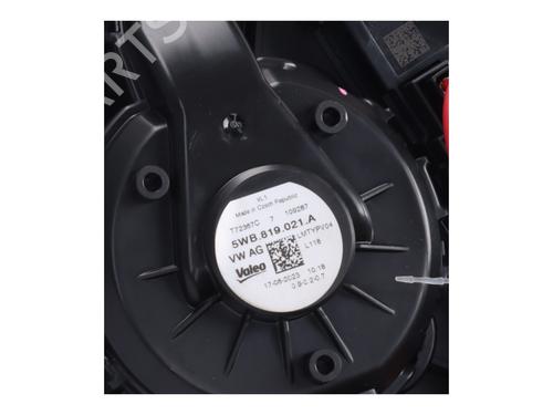 Heater blower motor VW GOLF VIII (CD1, DA1) 1.5 eTSI | BP39918425M62 - Image 3