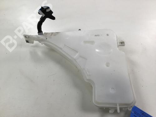 Windscreen washer tank BMW 3 Touring (F31) 320 d (190 hp) 4780807