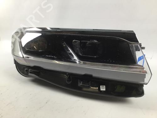 Used Right headlight Right headlight VW TOUAREG (CR7, RC8) 3.0 TDI 4motion (286 hp) 33304104 33304104