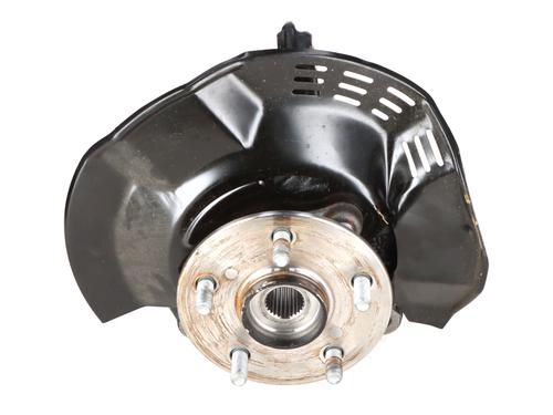 Used Left front steering knuckle Left front steering knuckle TOYOTA COROLLA Estate (_E21_) 1.8 Hybrid (ZWE211) (98 hp) 33428991 33428991