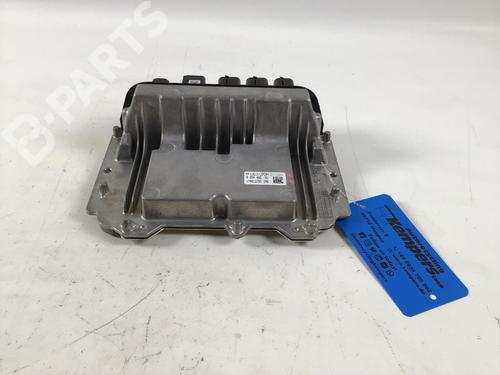 Engine control unit (ECU) BMW X1 (F48) sDrive 20 i | BP7647027M57 