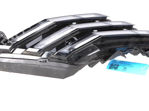 Used Left daytime light Left daytime light PEUGEOT 3008 II SUV (MC_, MR_, MJ_, M4_) 1.2 Hybrid 136 (MRHPYE) (136 hp) 39928669 39928669
