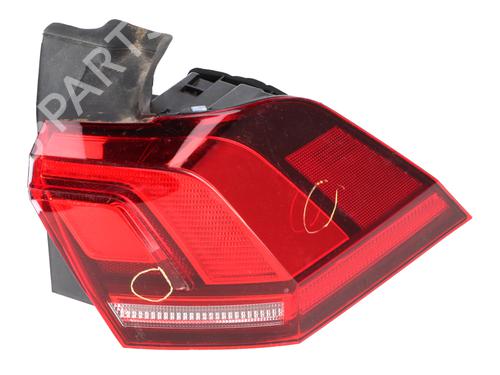 Used Right taillight VW TIGUAN (AD1, AX1) 1.4 TSI (150 hp) 32084366
