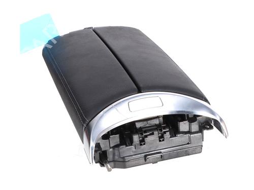 Used Armrest / Center console Armrest / Center console MERCEDES-BENZ C-CLASS (W205) C 200 (205.042) (184 hp) 39949603 39949603