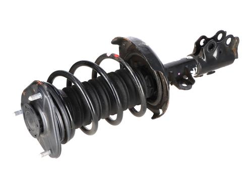 Used Left front shock absorber Left front shock absorber TOYOTA COROLLA Estate (_E21_) 1.8 Hybrid (ZWE211) (98 hp) 33428979 33428979