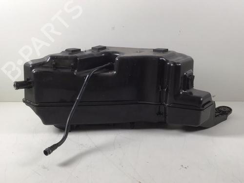 Used AdBlue tank BMW X6 (G06, F96) xDrive 40 d Mild-Hybrid (340 hp) 30368367