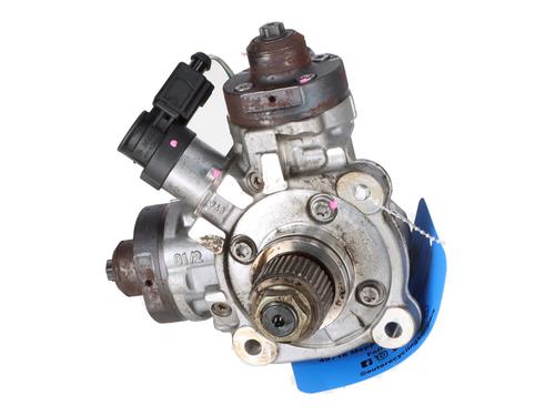 Used Injection pump VW TOUAREG (CR7, RC8) 3.0 TDI 4motion (231 hp) 30748694