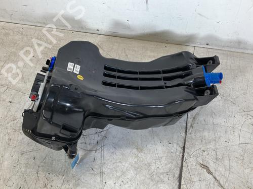 Serbatoio AdBlue/DPF Serbatoio AdBlue/DPF VW TOUAREG (CR7, RC8) 3.0 TDI 4motion (286 hp) 34475765 34475765