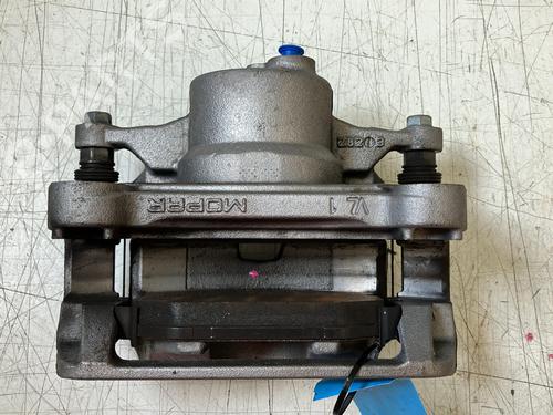 Used Right front brake caliper Right front brake caliper FIAT SCUDO Van E-SCUDO (507) (136 hp) 39926919 39926919