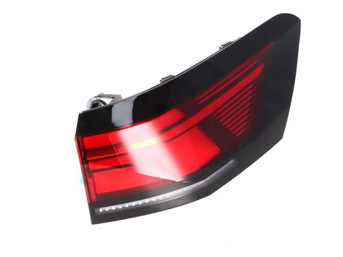Used Right taillight Right taillight VW PASSAT B9 Variant (CJ5) 1.5 eTSI (150 hp) 39922176 39922176