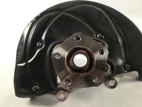 Left front steering knuckle VW TOUAREG (CR7, RC8) 3.0 TDI 4motion | BP36414750M25 - Image 2