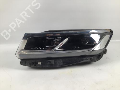 Used Left headlight Left headlight VW TOUAREG (CR7, RC8) 3.0 TDI 4motion (286 hp) 7806303 7806303