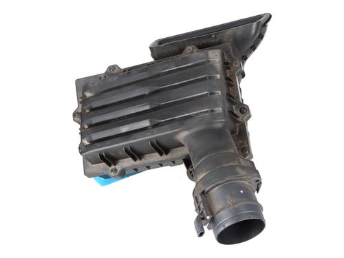 Used Air filter box Air filter box VW MULTIVAN T7 (STM, STN) 2.0 TDI (150 hp) 33328289 33328289