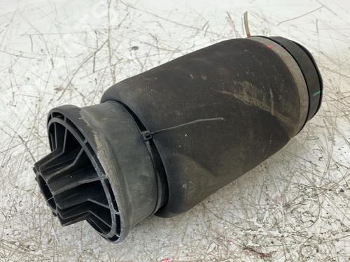 Used Rear right wheel arch trim Rear right wheel arch trim 37455106 37455106