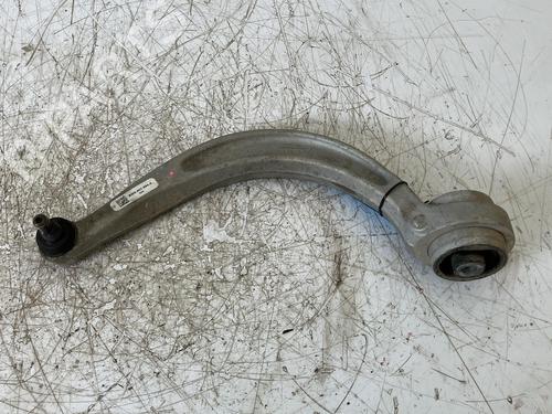 Bras de suspension avant droit Bras de suspension avant droit 37587775 37587775