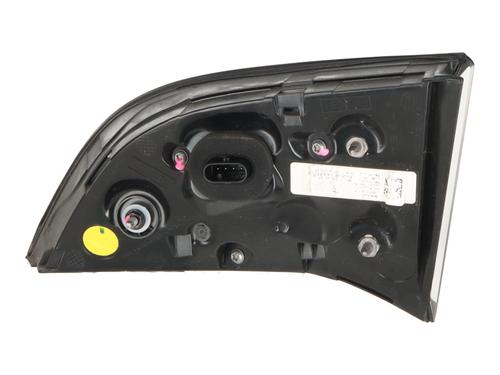 Left tailgate light TESLA MODEL Y (5YJY) Long Range All-wheel Drive | BP39917945C79 - Image 4