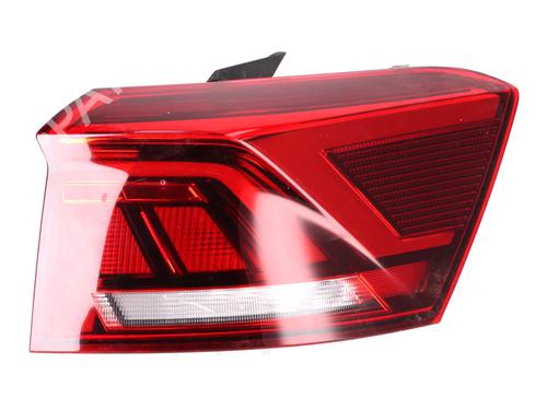 Used Right taillight Right taillight VW T-ROC (A11, D11) 1.5 TSI (150 hp) 33884579 33884579