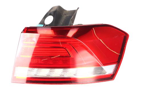 Højre baglygte Højre baglygte VW PASSAT B8 Variant (3G5, CB5) 2.0 TDI (190 hp) 35919731 35919731
