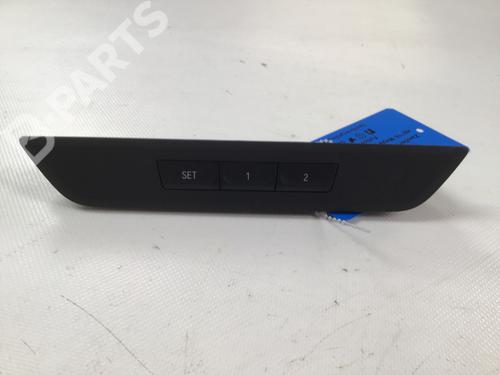 Used Switch BMW 5 (G30, F90) 520 i (184 hp) 7805063