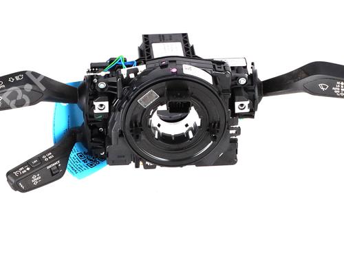 switch-audi-a3-sportback-8ya-8yf-2019-39928792 main image