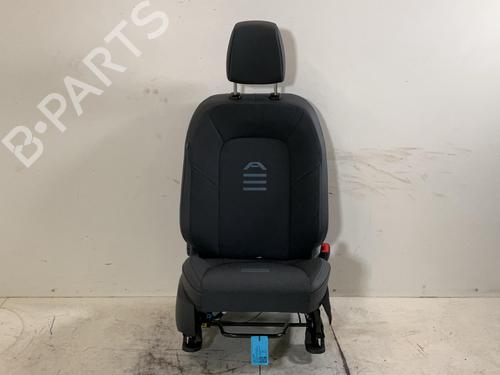 right-front-seat-ford-tourneo-courier-v769-mpv-n1p-2023-39928501 main image