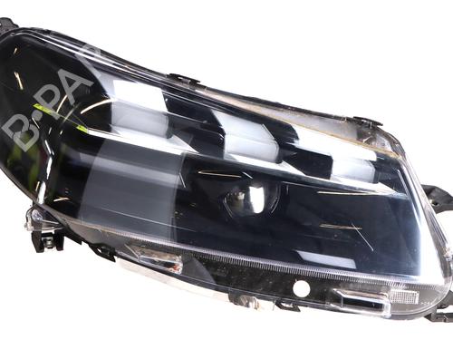right-headlight-peugeot-expert-van-v_-2016-39927836 main image