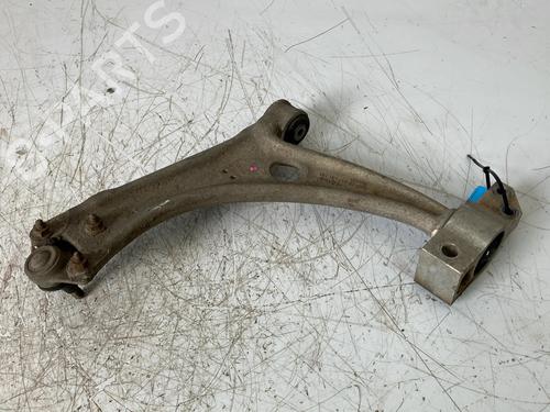 Used Right front suspension arm Right front suspension arm 37468552 37468552