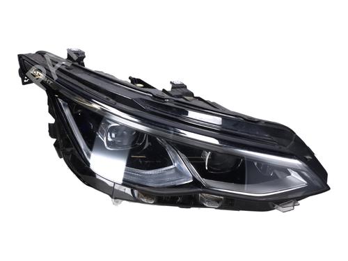 Used Right headlight VW GOLF VIII (CD1, DA1) 1.0 TSI (90 hp) 29304271
