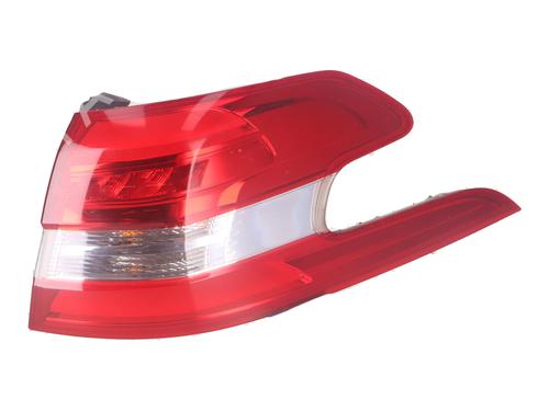 Used Right taillight PEUGEOT 308 SW II (LC_, LJ_, LR_, LX_, L4_) 1.6 BlueHDi 120 (120 hp) 25025932
