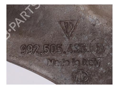 Left rear steering knuckle PORSCHE 911 (992) 3.0 Carrera 4 S (992420) | BP17391467M27